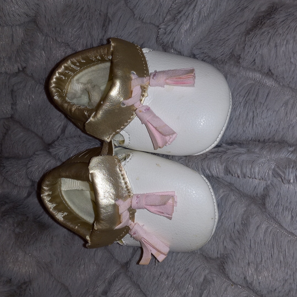 Baby girl moccasins